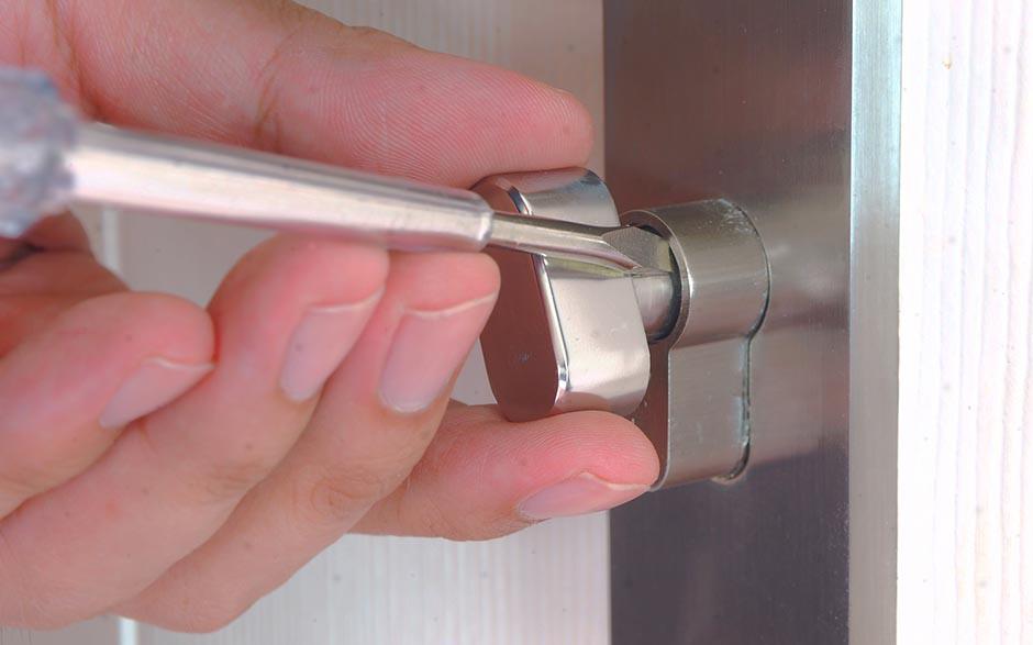changer un verrou de porte Savigny-sur-Orge